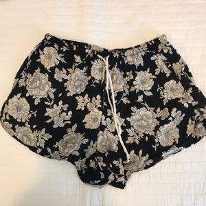 Brandy Melville floral cotton shorts